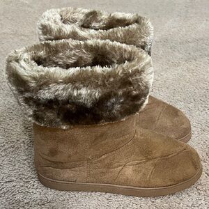 Cozy Brown Faux Fur Lined Boots
